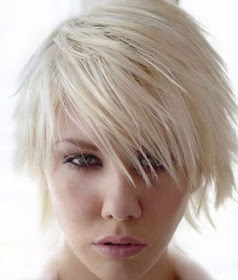 Short haircuts can make a round face Short haircuts can make a round face
