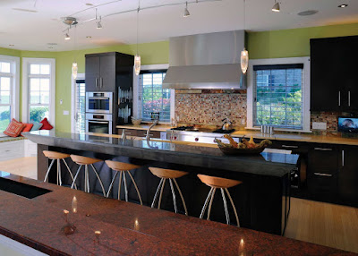 Modern-luxury-kitchen-furniture-with-wet-bar