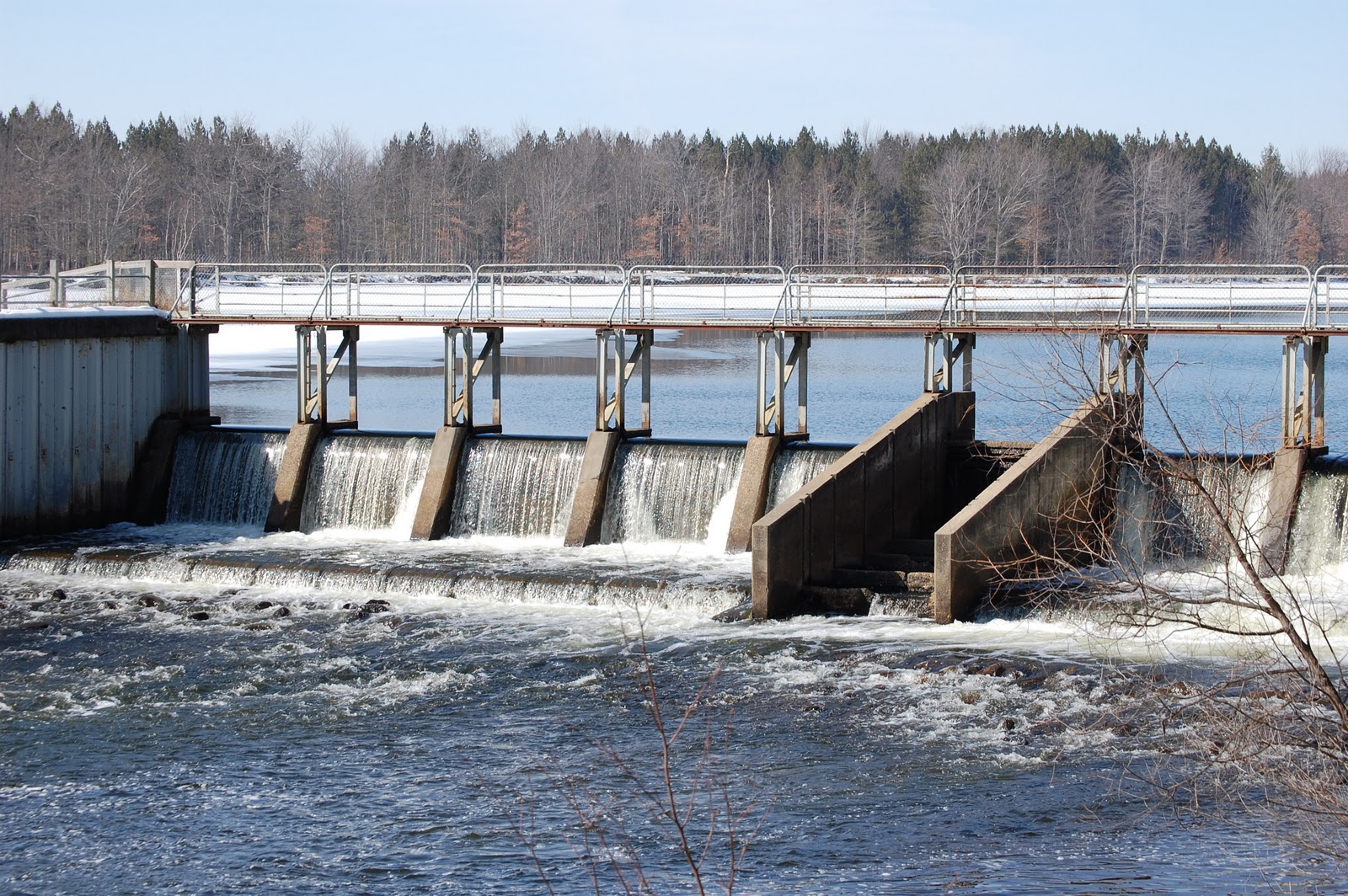 Houghton Lake Happenings Houghton Lake Fishing ReportReedsburg Dam
