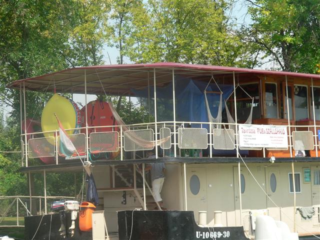 [P1150378+(Small).JPG]