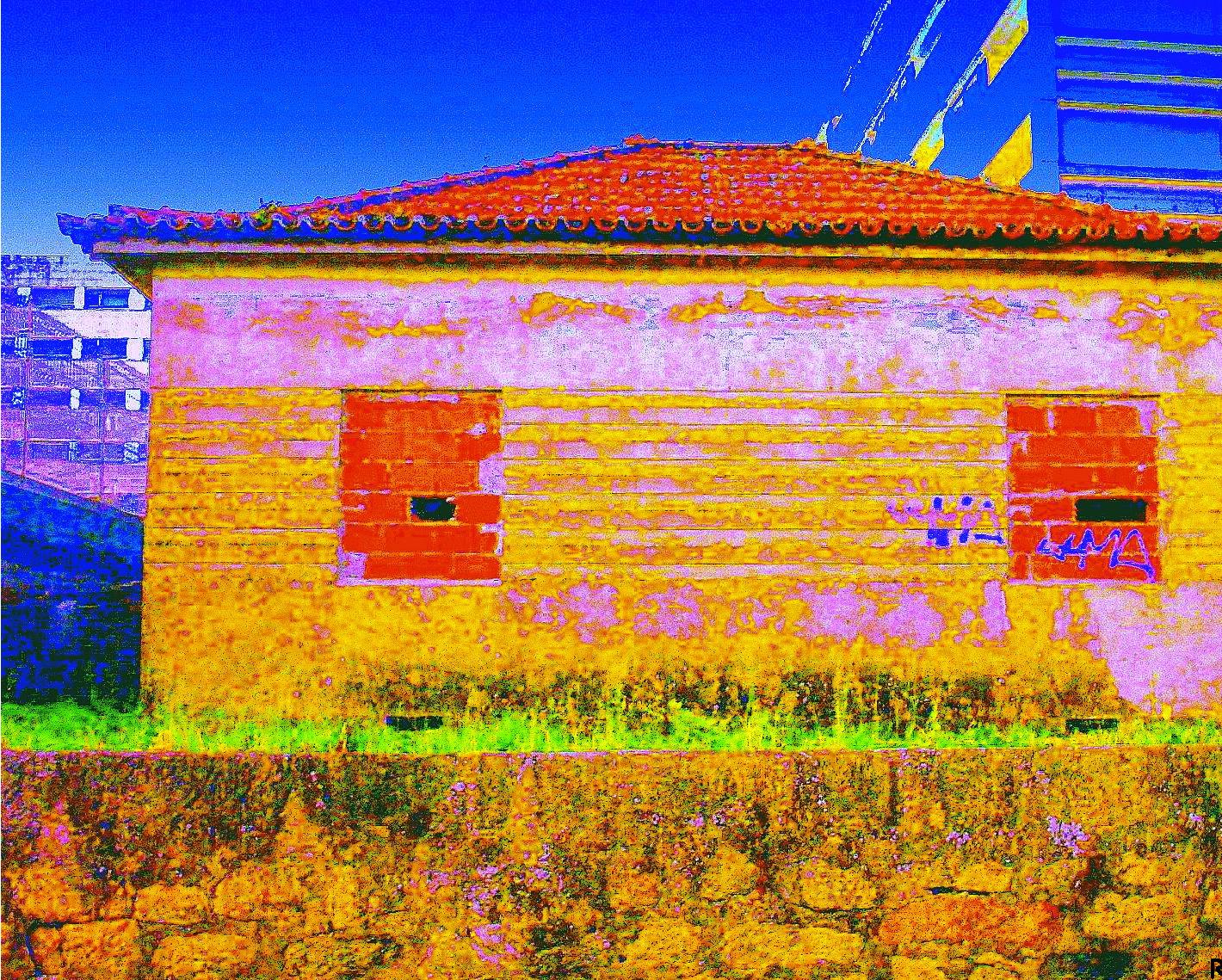 [maia_casa_abandonada_final.JPG]