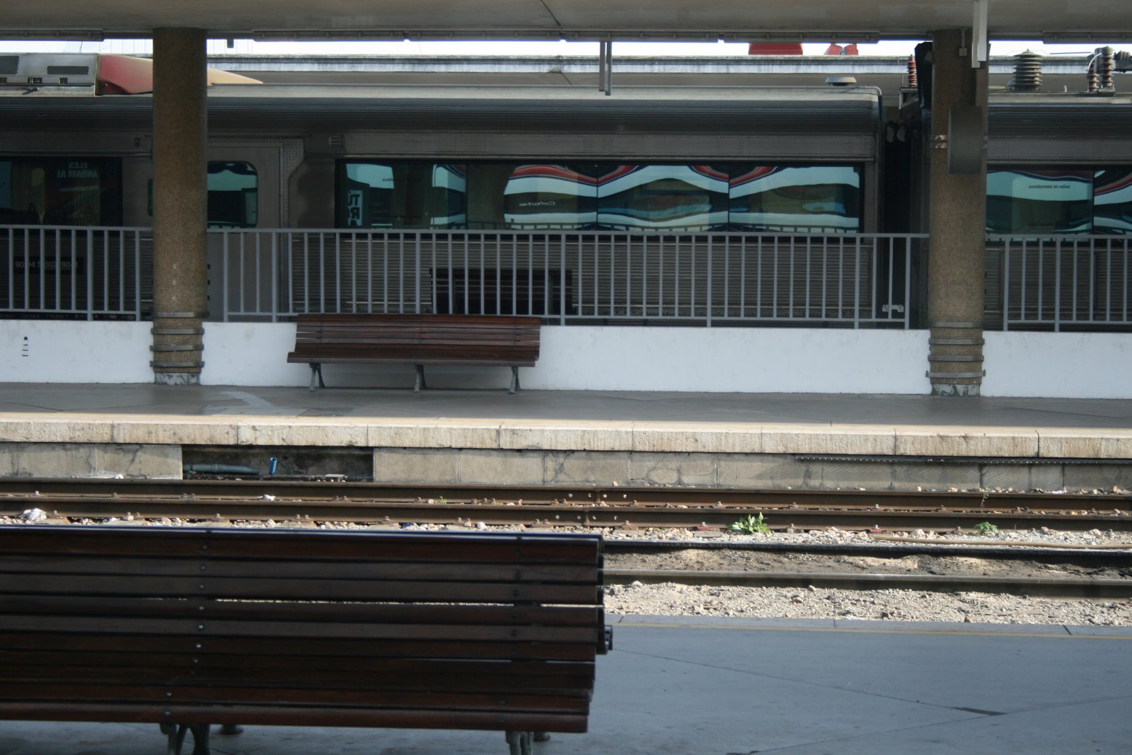 [railway_station_lisboa.jpg]