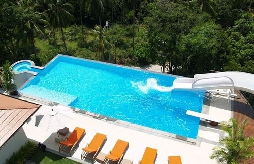 Blog De Piscinas Un Tobogan En La Piscina