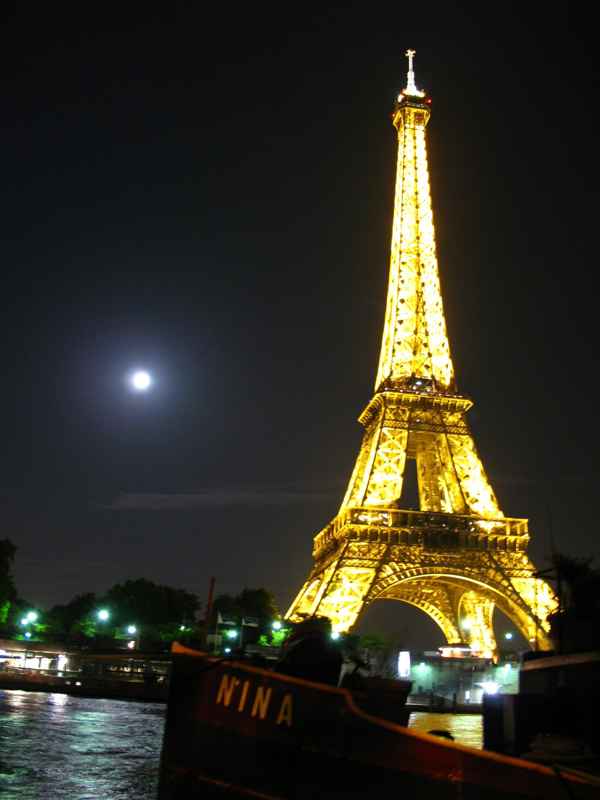 [Paris1.JPG]