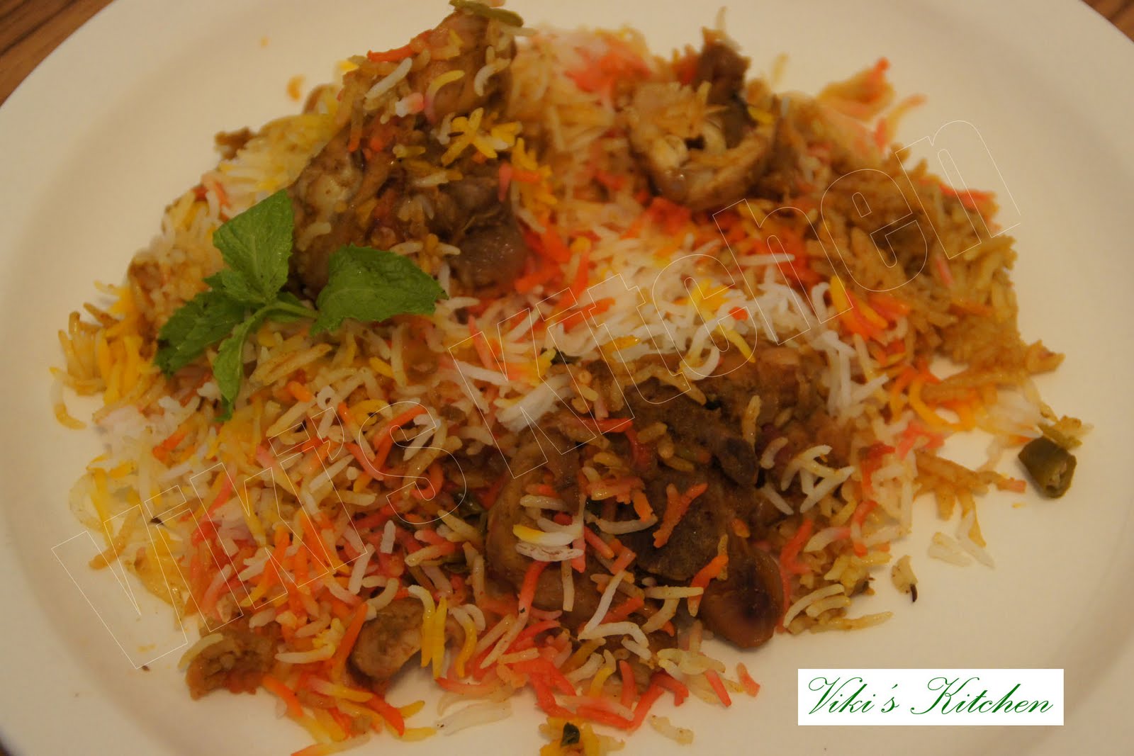 Viki 's Kitchen: Hyderabadi Chicken biryani