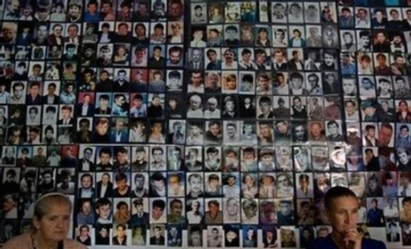 [Srebrenica_Genocide_Massacre_Photos_Victims.JPG]