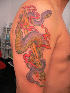 tattoo de cobra no braço