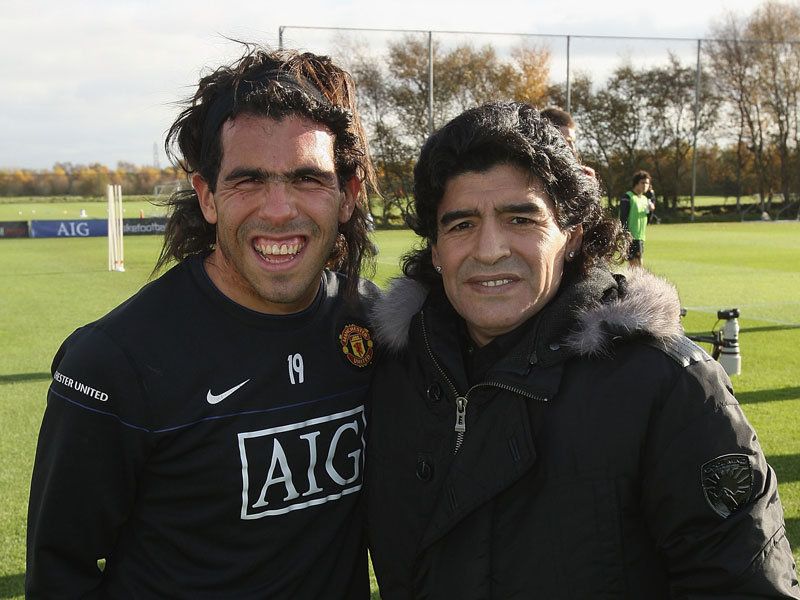 [tevez+and+mother.jpg]