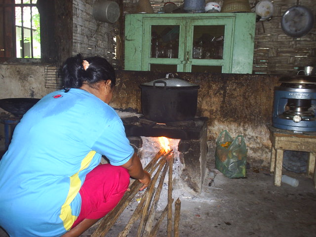 DAPUR IBU SAYA DIDESA