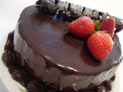 http://3.bp.blogspot.com/_vD3DOaRwoGY/S7BERHAEVzI/AAAAAAAAABw/Dz7WcNj15_I/s1600/Chocolate+Cake+2.JPG