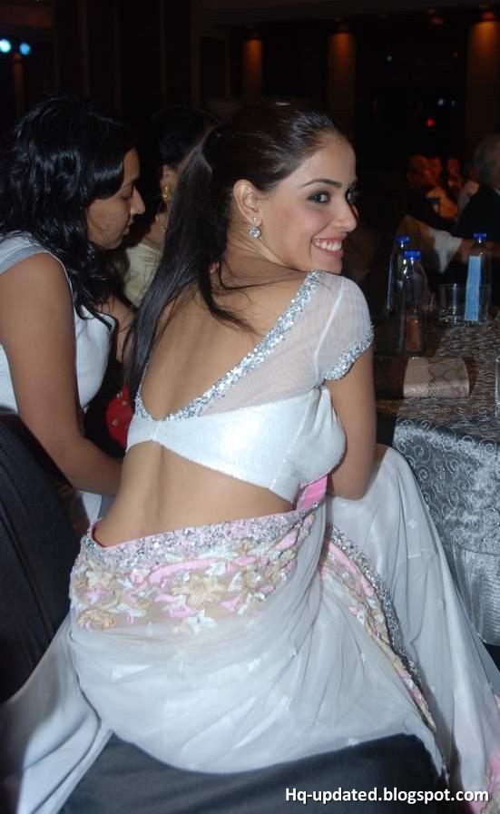 Cute and Pretty Genelia in White Saree at Awards Functions