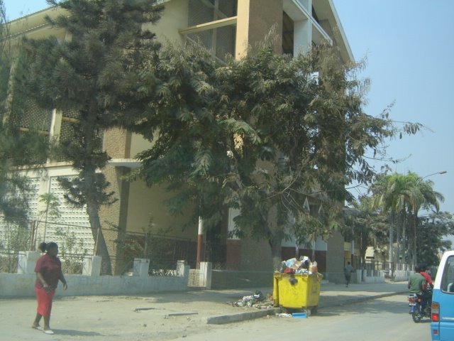 [AngolaJulho2007a+108.jpg]