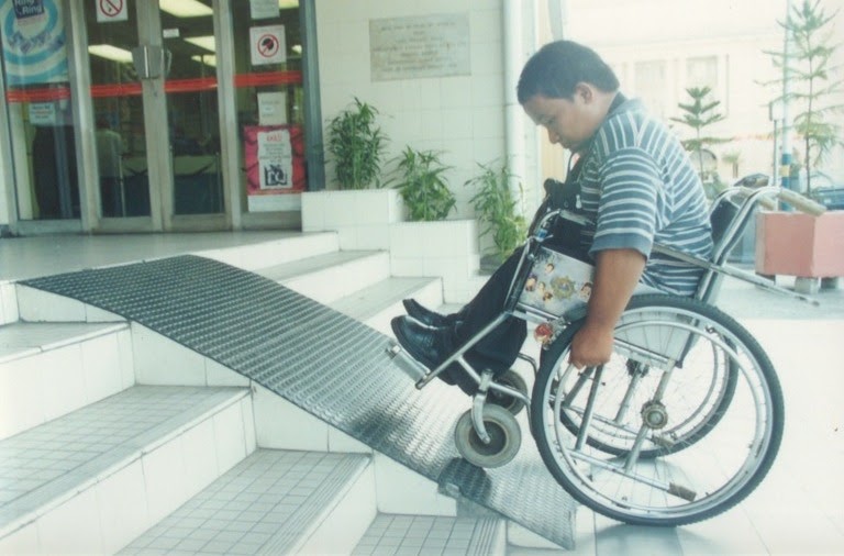 Access Guide Ramp Yang Terlalu Curam