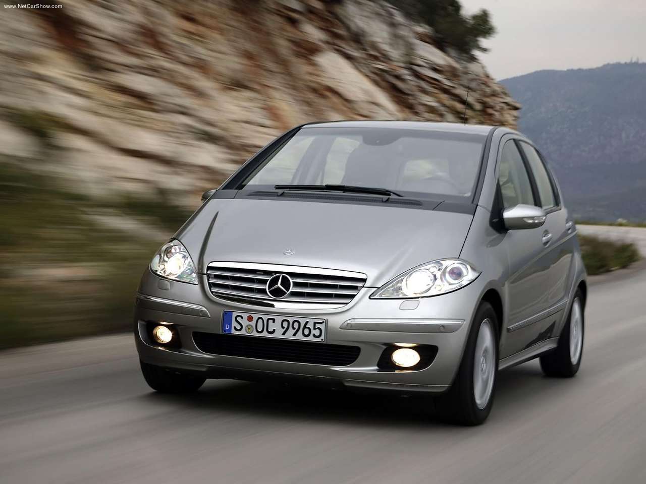 the second generation a class the w169 was officially mercedes cornering light function