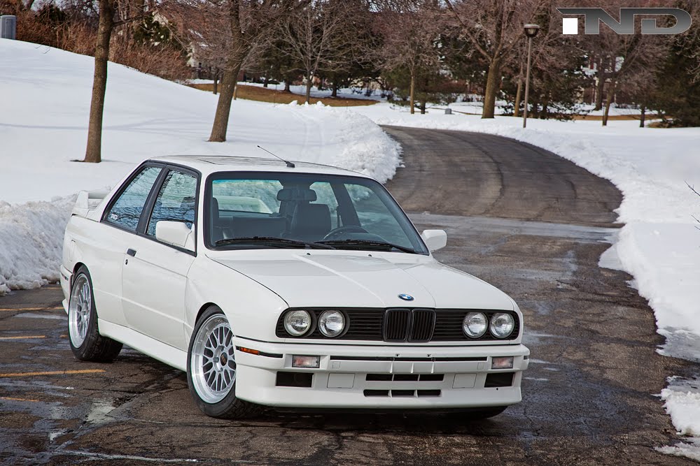 BMW Fanatic | Alpine White E30 M3 & E46 M3
