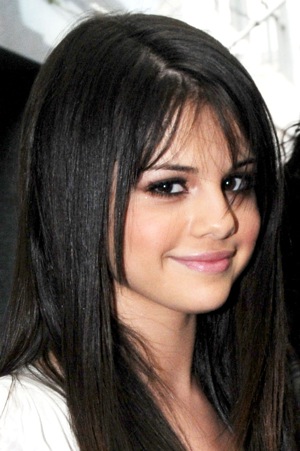 Demi+lovato+and+selena+gomez+hairstyles