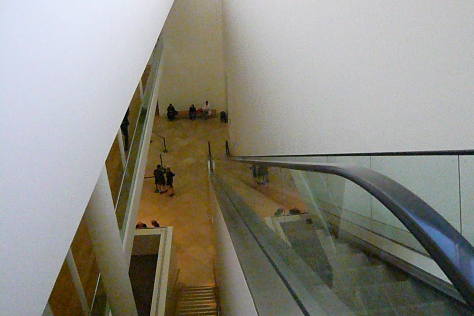 [L1050040.JPG]