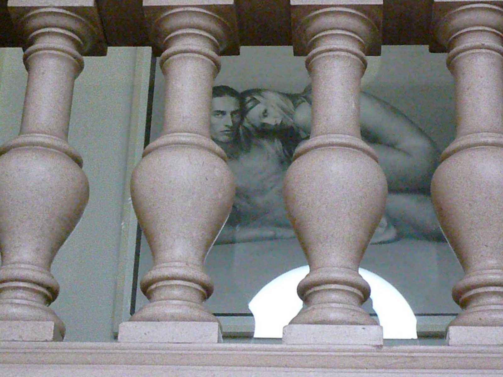 [L1000170.JPG]