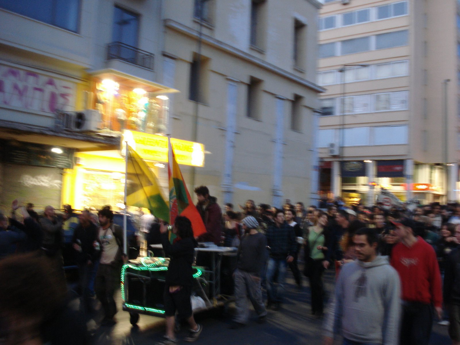 [Legalize+it+demonstration+mobile+sound+system.JPG]