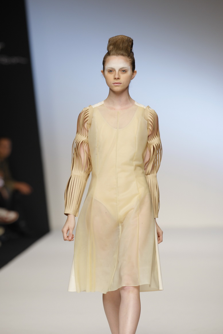 [MLX31LTorres-006.JPG]