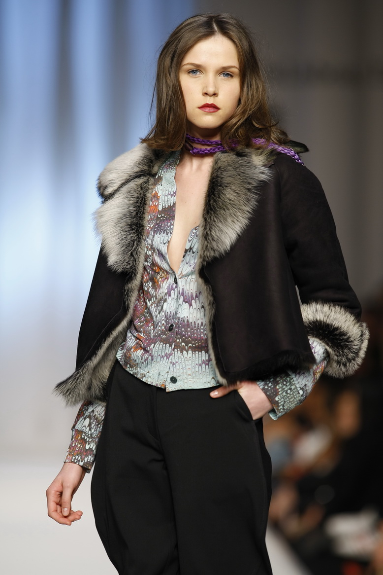 [MLX32FFaisca250.JPG]