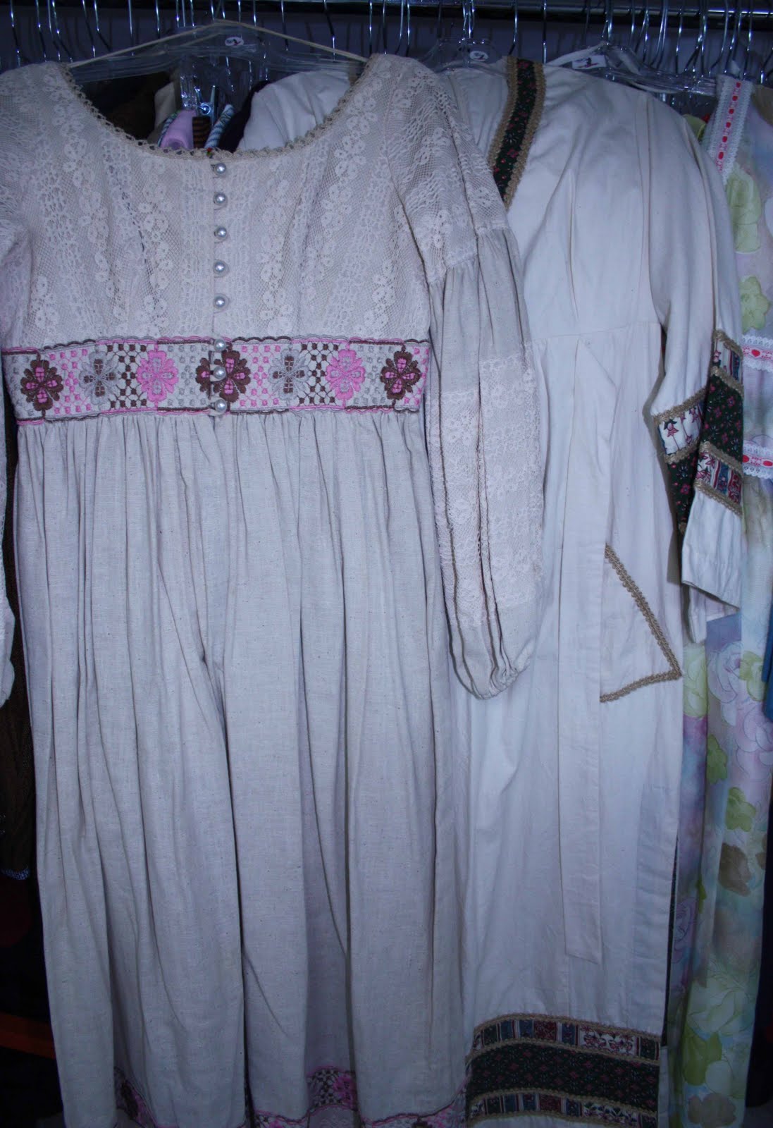 KitschyCool Vintage September 2010