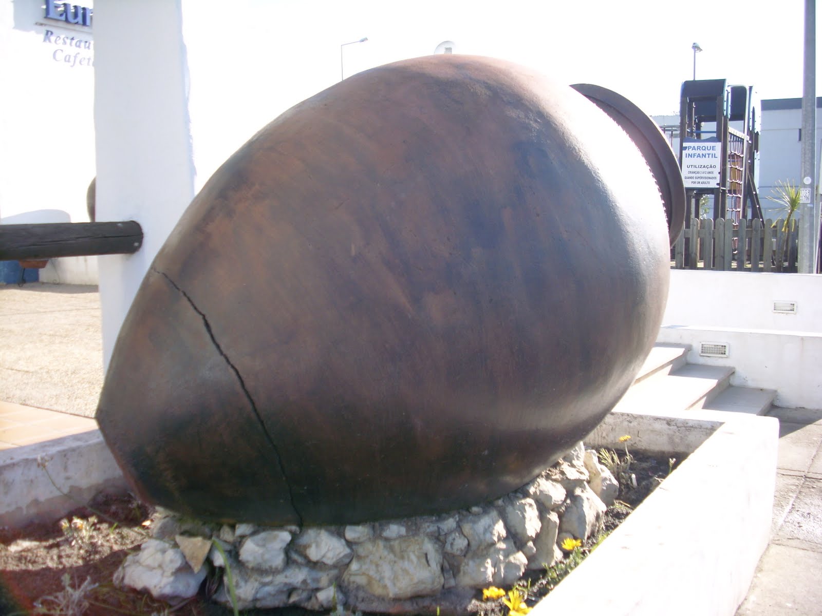 [DSCI0134.JPG]