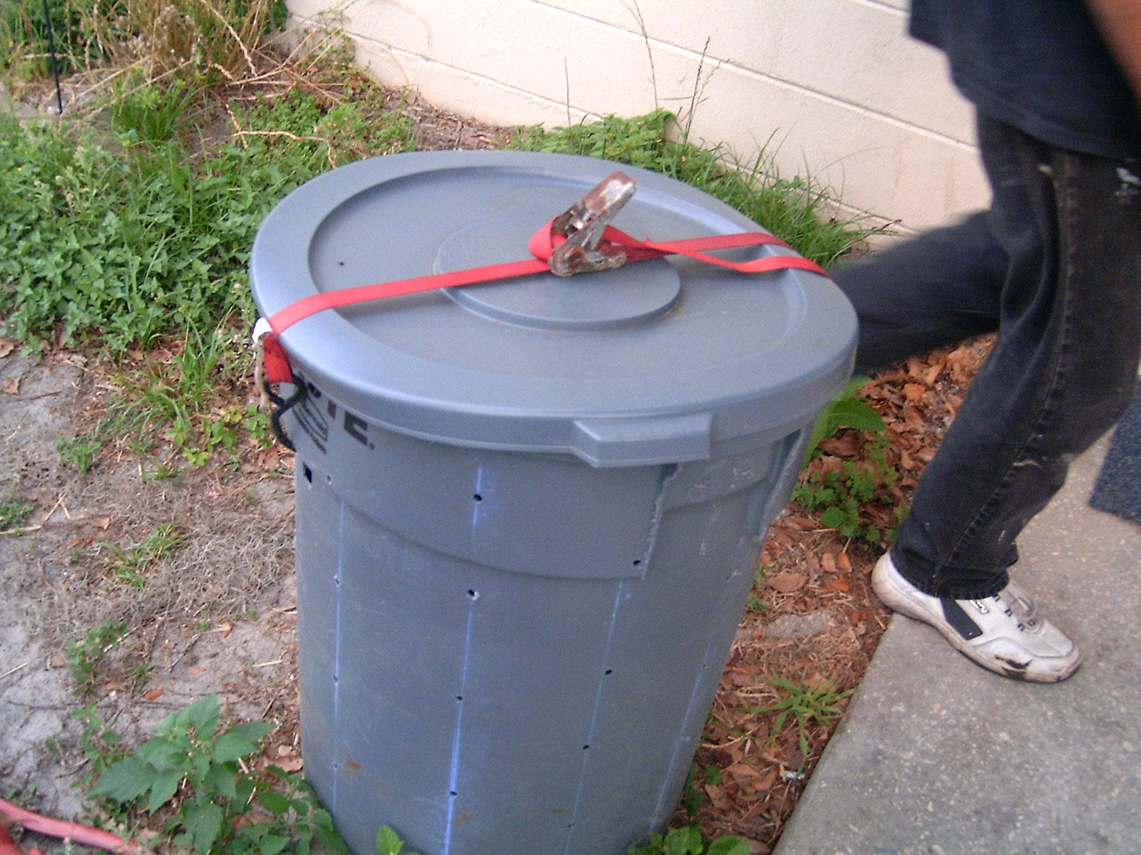Homestead Light Condensed How to make a cheap rolling compost bin in