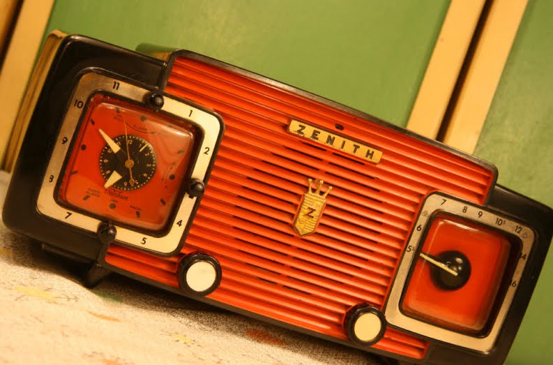 Antique Zenith Radio