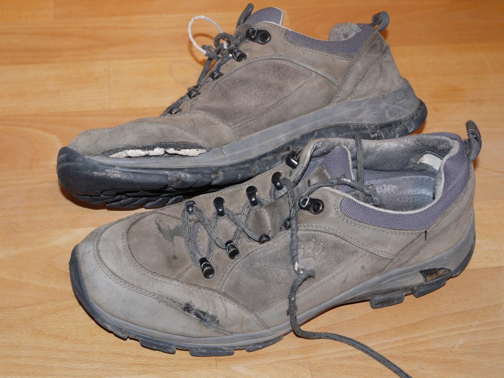 [shoes.jpg]