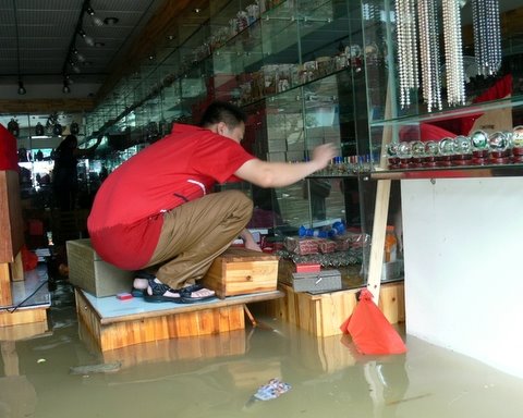 [boutique-inondation-yangshuo.JPG]