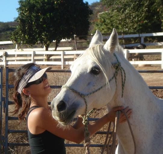 Nov 8th, Volunteer Candace working with Casper