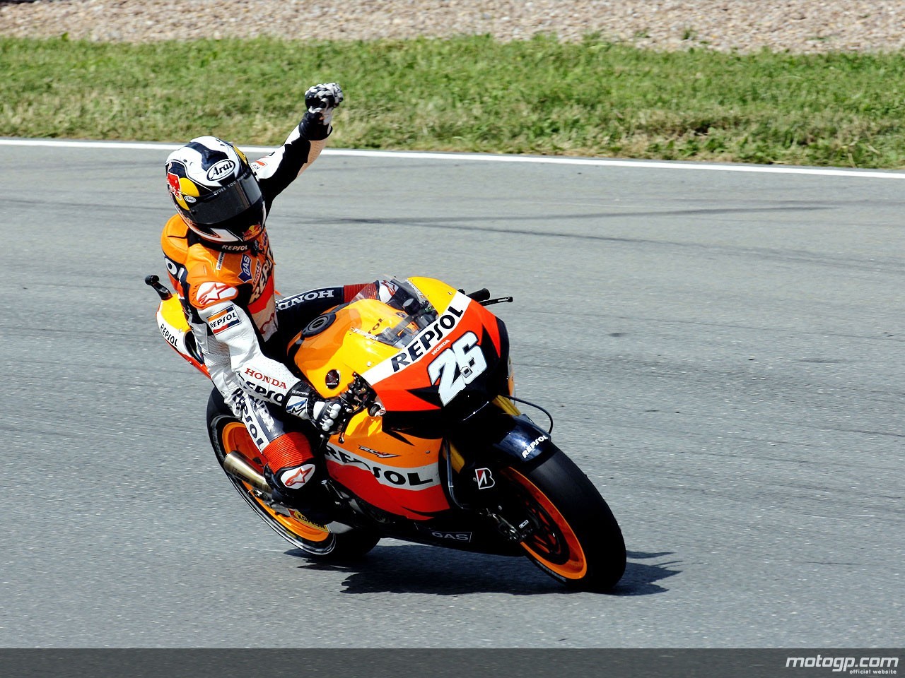 http://3.bp.blogspot.com/_vbq-Y59TQDI/TR6zzW4bLlI/AAAAAAAAAUU/Qvy8cBcKMmg/s1600/Dani-Pedrosa-Wallpaper-1.jpg