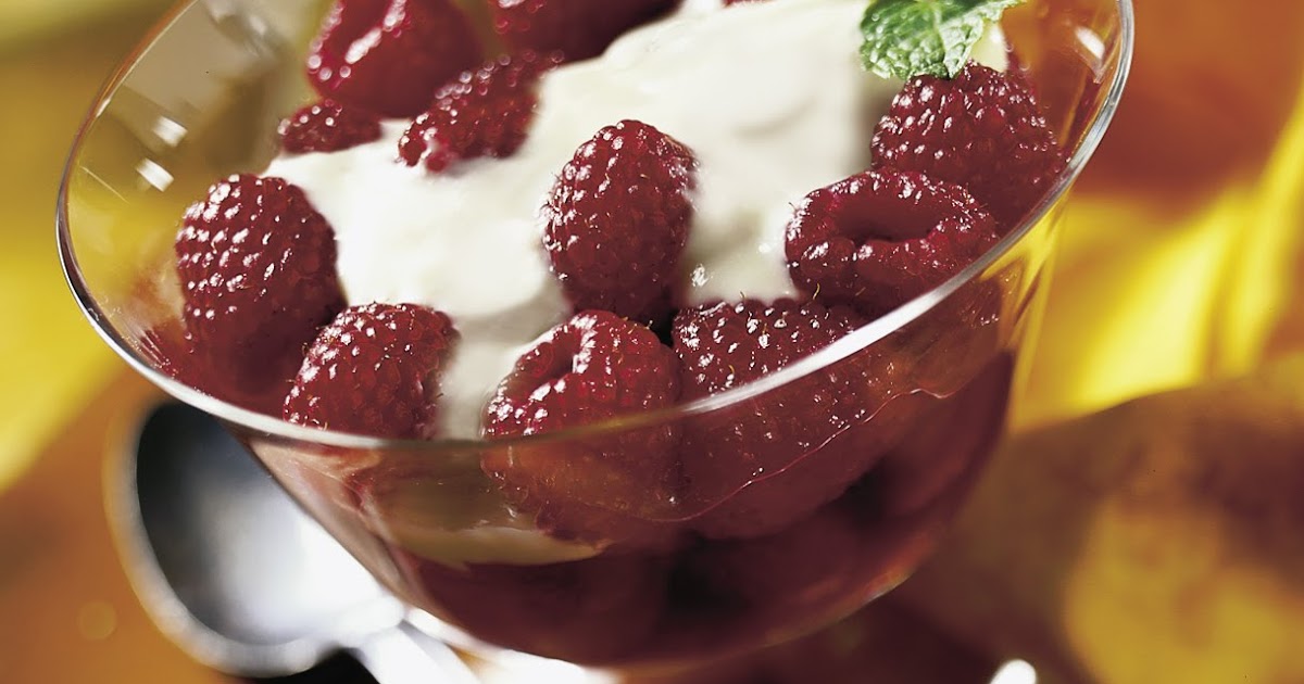 STAR Fine Foods RASPBERRIES WITH CRÈME FRAICHE