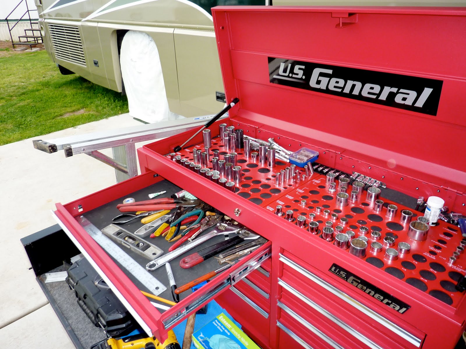 make a tool box