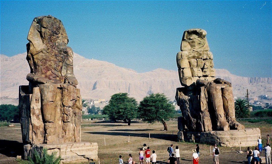 [F1100033.JPG]