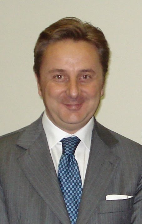 [CAPPELLO+Avv.+Vincenzo+cravatta+azzurra.JPG]