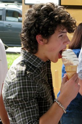 [jobros-helados-blogdelatele-1.jpg]