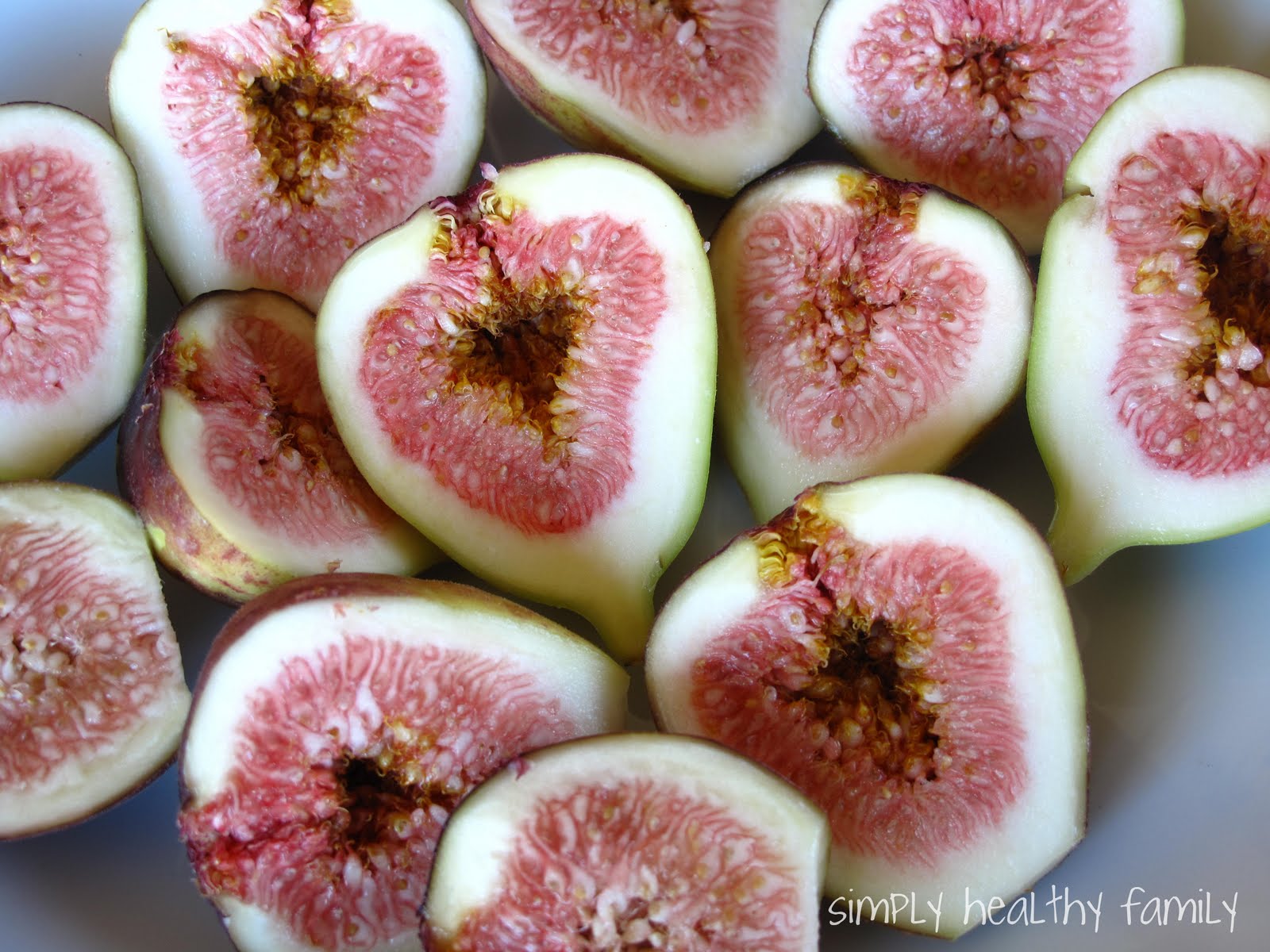 Simply Healthy Family Storing and Drying Fresh Figs