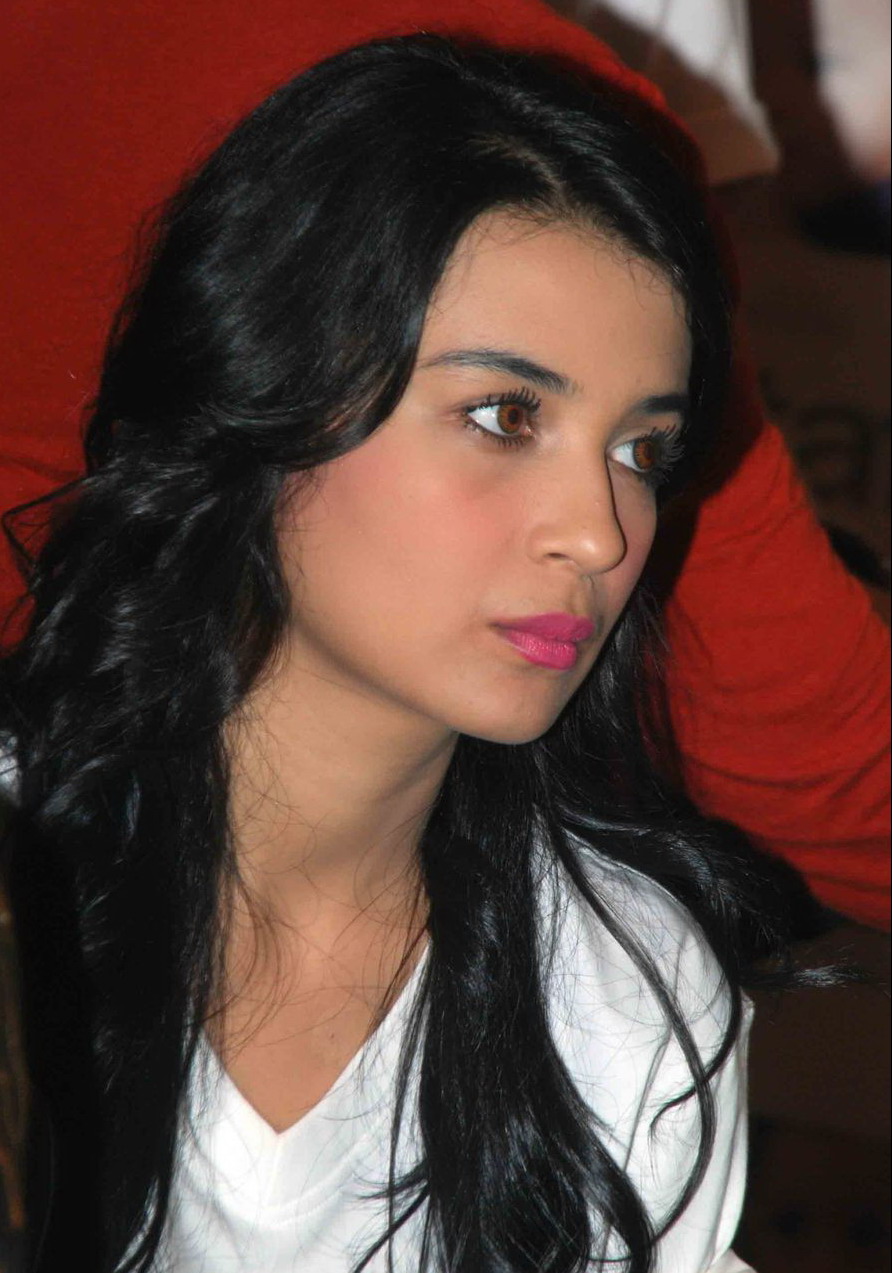 Shireen Sungkar - Wallpaper Gallery