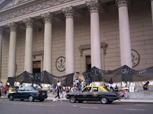 sobre las columnas de la Catedral Metropolitana