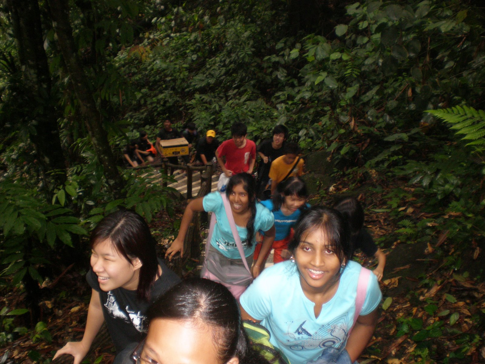 [P4190081.JPG]