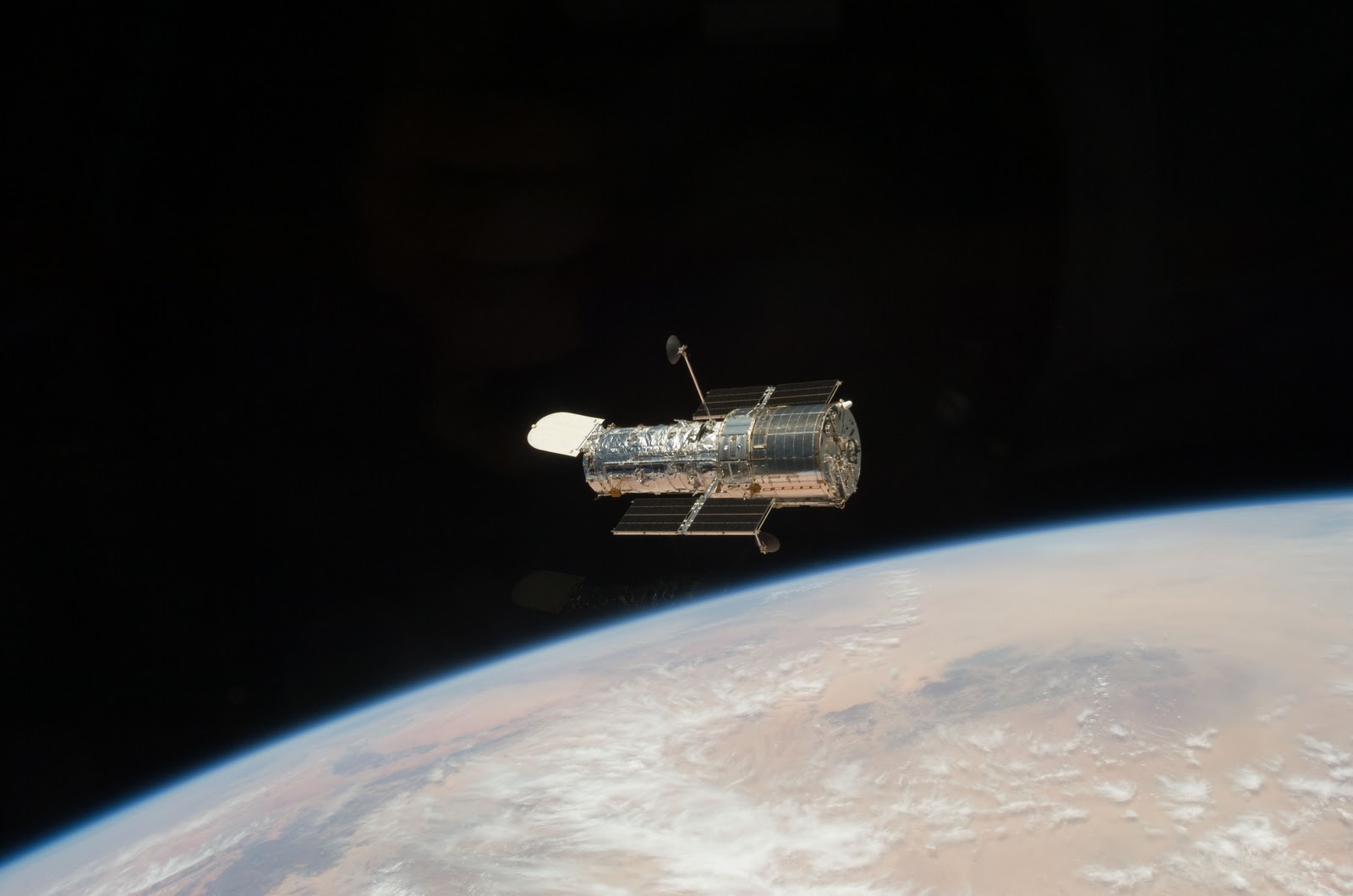Astronomy and Space Hubble 3D A Wonderful Homage to One of the Greatest Inventions of Mankind