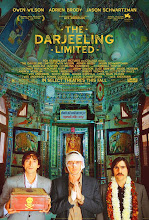 Viendo "THE DARLEEJING LIMITED" de Wes Anderson.