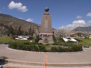 LA MITAD DEL MUNDO ECUADOR