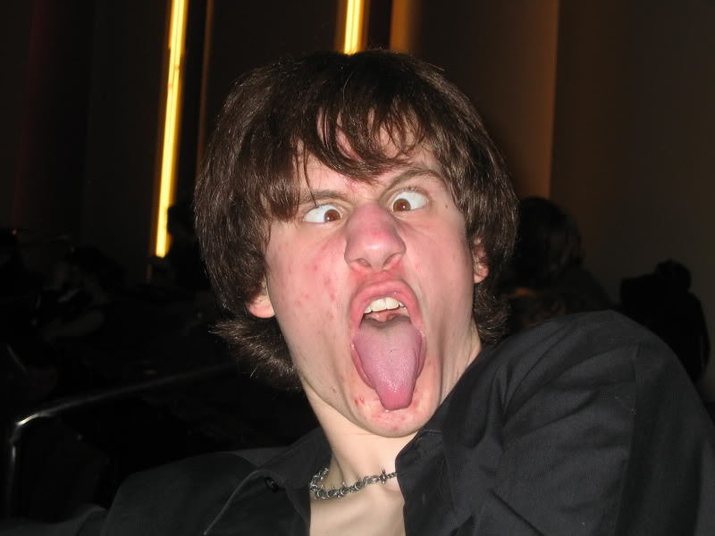 Mighty Lists 13 photos of people making funny faces