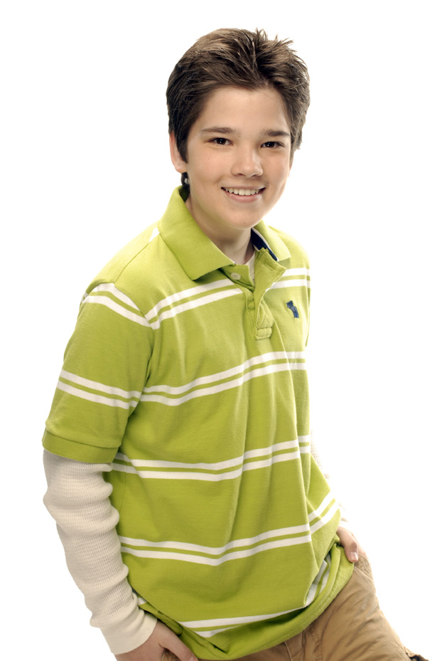 nathan kress shirt off