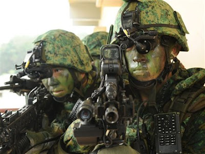 Armée du Singapour Singapore+Advanced+Combat+Man+System+ACMS+DTN+News+June+9+2009
