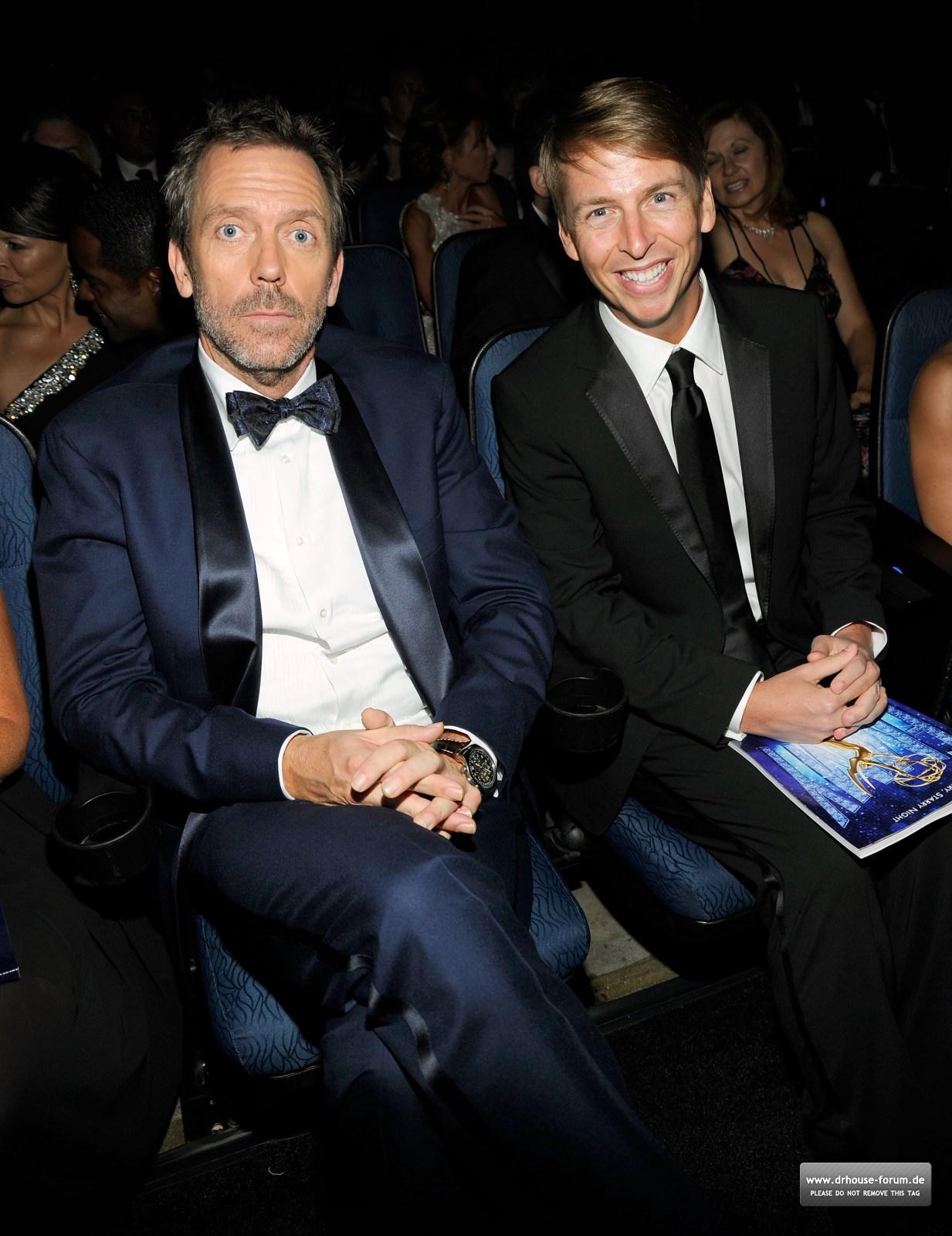http://3.bp.blogspot.com/_w1jHA8uDX3c/THsOdYurjEI/AAAAAAAAAvw/dfAsrtxd_e8/s1600/Hugh+Laurie+-+62nd+Primetime+Emmy+Awards+2010+(2).jpg