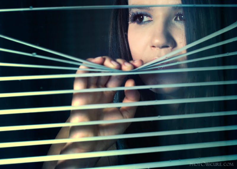 PHOTOBSCURE PORTRAITS EMPRISONNEMENT